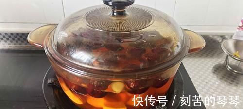 红枣蒂端|它是“穷人的阿胶”，一碗才2块钱，每天吃一点，补血养气不显老