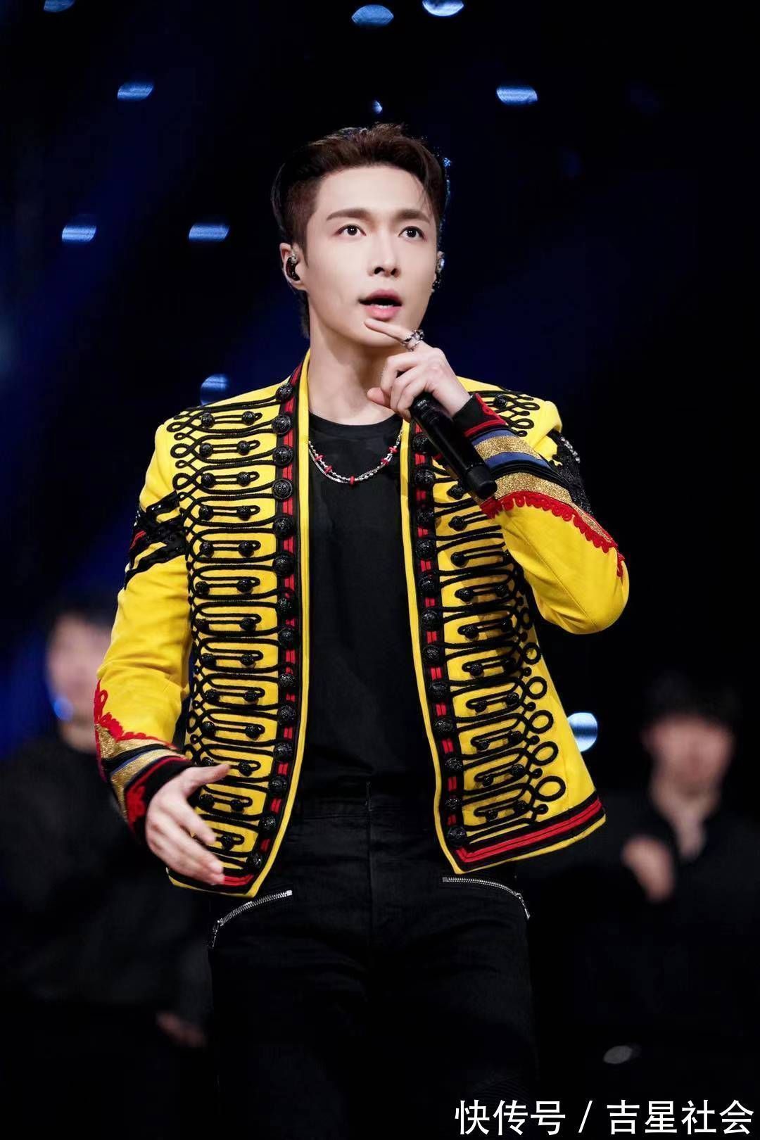 张艺兴带领染色体制作团队 携原创舞台助力六大家族