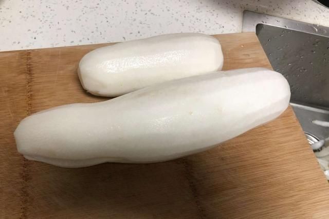  大鱼大肉|泡萝卜简单又快速的做法，酸甜爽口，开胃下饭，大鱼大肉也不怕腻