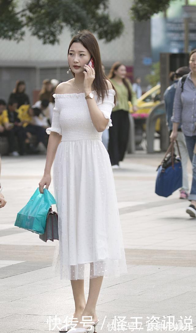 搭配 连衣裙无论单穿或者内搭,突出强烈时尚气息,魅力四射