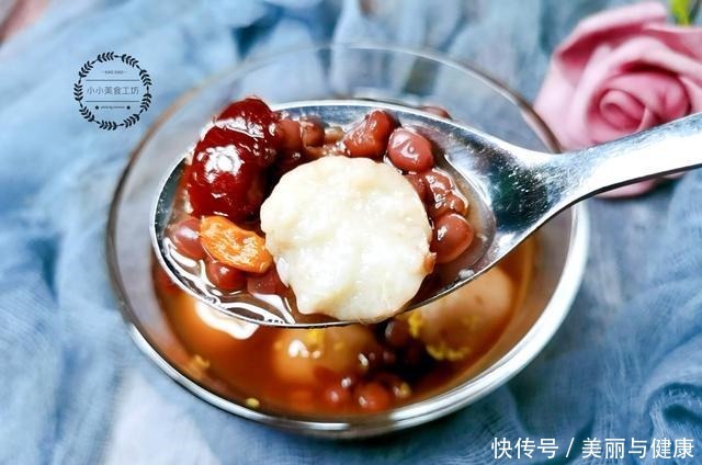 红豆和它是绝配，坚持每天喝一碗，滋补养颜补气血，女人要多喝！