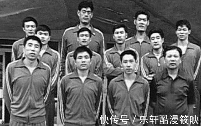 篮球队|男篮巨人穆铁柱去世13年后儿女皆不高,都是平凡的上班族