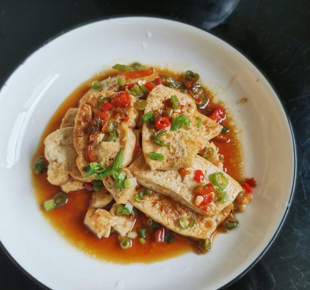 粗茶淡饭|水煮豆腐，简单美味，超级下饭