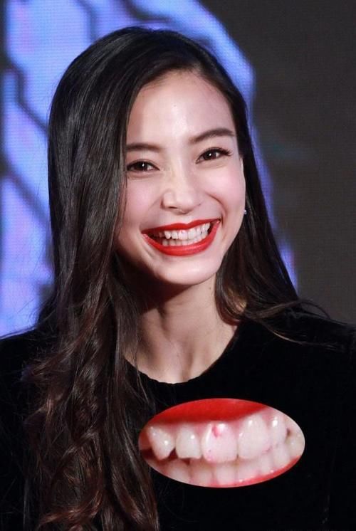 口红是“粘杯”好还是“不粘杯”好？看完大家都惊讶了