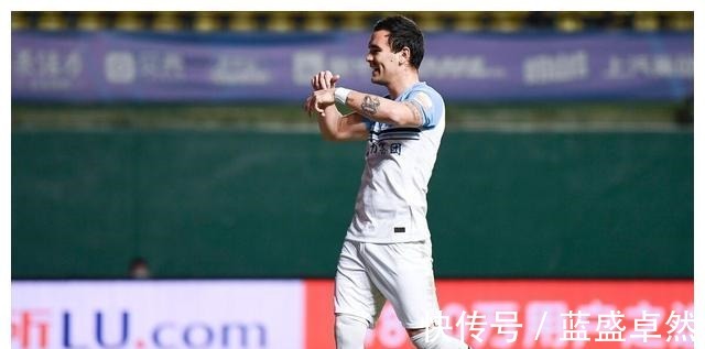 朴成|中超悬殊比分！北京国安0-5广州富力！山东泰山队领先国安15！