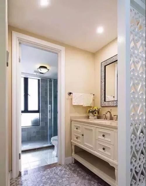 大方|第一次去看朋友的新房,一进门,就看到一个玄关柜比衣帽间还能装