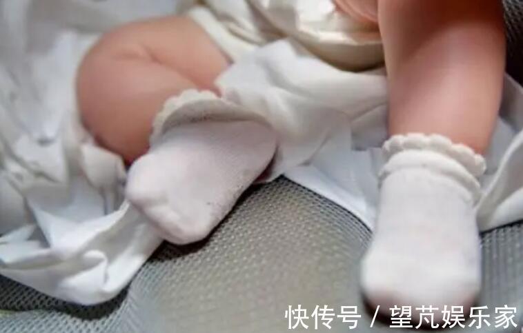 宝宝|入秋后带娃睡觉,父母注意“一要四不要”,孩子睡的香发育好