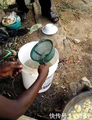 倒贴|饺子不是中国人专属,看非洲人做的饺子,吃得下去我倒贴你钱!