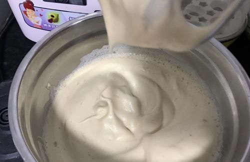 补血|女人多吃这蛋糕，补血养颜，面色红润有光泽，年轻似少女