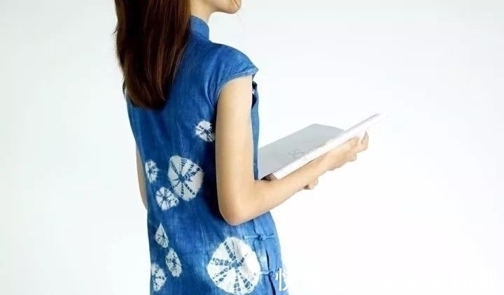 年轻人$剩菜做旗袍、塑料瓶造大楼,这些年轻人正在用垃圾拯救世界!