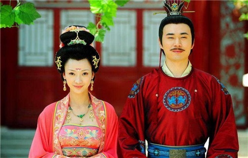 王氏|在李隆基宠爱的4个女人中，最喜欢的是谁不是杨玉环