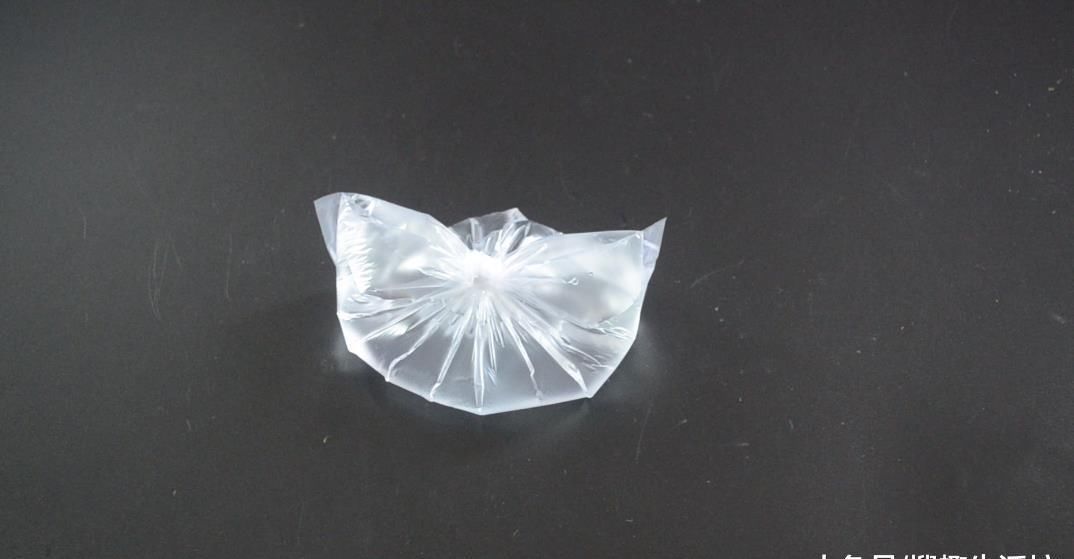  没想到|花盆上放一个塑料袋, 没想到还有这个妙用, 看完这招你会感谢我的