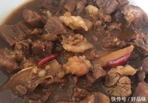  牛肉|煮牛肉时，就是炖不烂往汤里加1物，轻松煮好牛肉