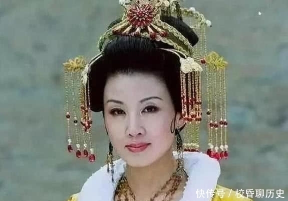 宰相|宰相写“青鹅”两字被诛杀,百官不解,武则天摇摇头把字拆开念