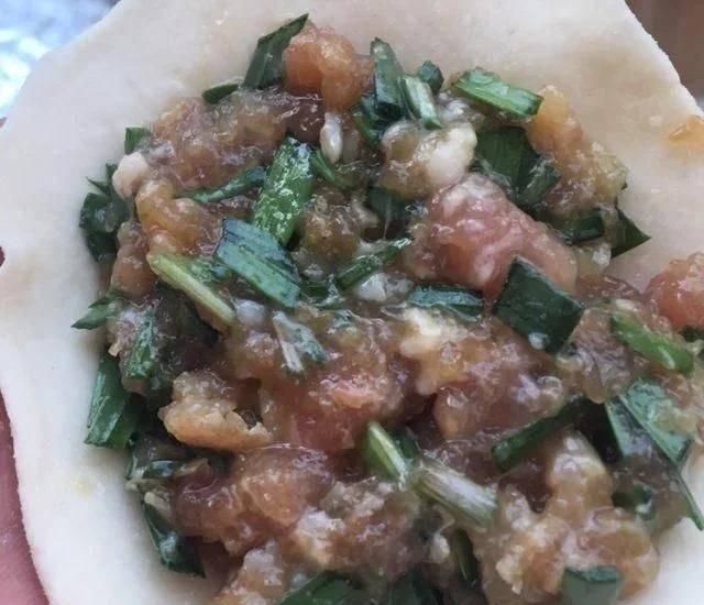 底脆皮软馅香的三鲜水煎包,这么做才好吃