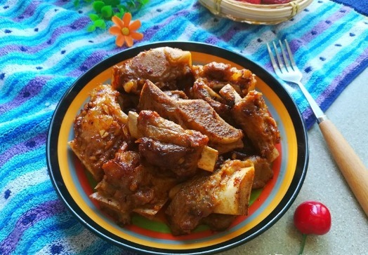 便宜|这盘菜成本才花10元,比排骨便宜多了,1周吃4次,老公越啃越过瘾