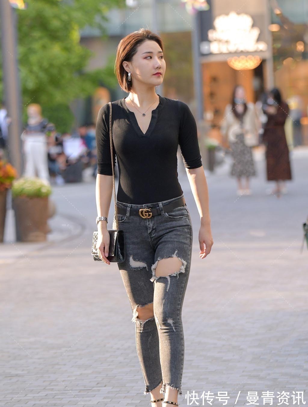 高跟鞋 日常穿搭不用慌,选择百搭牛仔裤,让造型时尚感一直在线