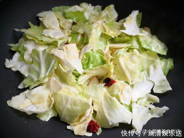 很多人不懂此菜,富含天然叶酸,1斤8毛,孕妇常吃对胎儿好处多