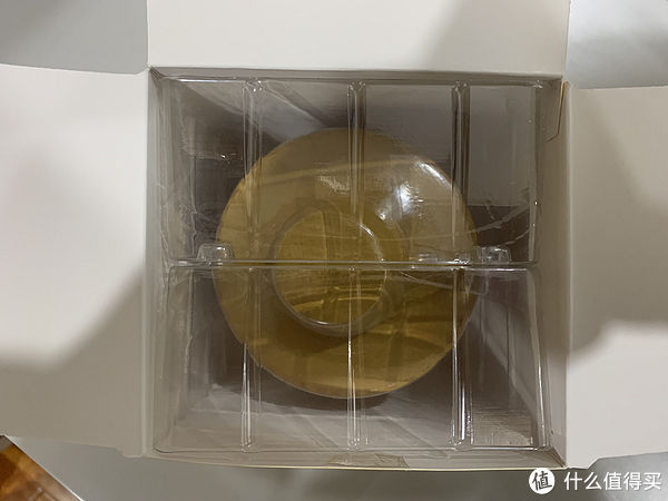 晒物|新年第一份礼物——张大妈的首款手办张小草