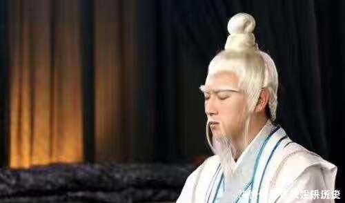 鸿钧@通天教主明明输了,为何鸿钧反而替他说话?只因通天有个好徒弟