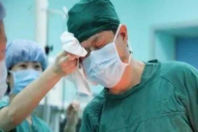 产房|生产遇到男医生，不会看光孕妇的“隐私”吗？过来医生说出心里话