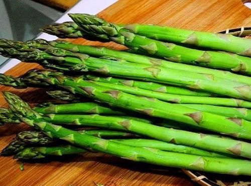 食物|人到中年想长寿，3种食物换着吃，排毒消脂，润燥通便