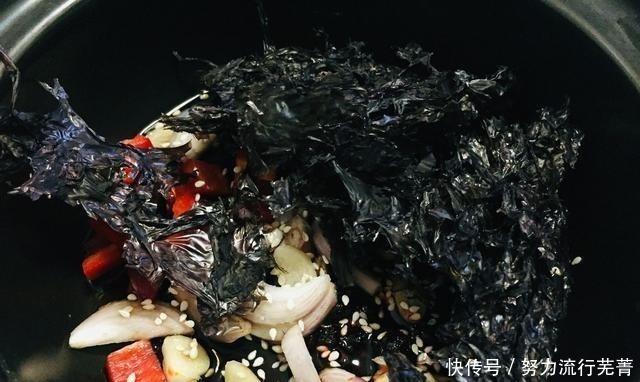 可口|早餐吃,汤汁味道鲜美,酸辣可口,在家5分钟就能做好