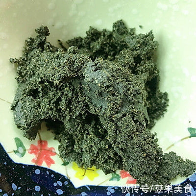 黑芝麻|我家做虎皮牛肉蒸饺就用这个方法，解馋又营养