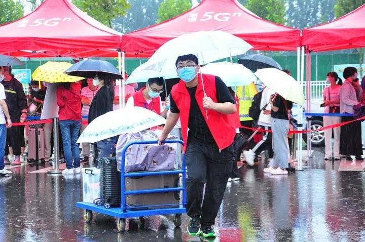 鲁医|遇见鲁医 遇见更好的自己！齐鲁医药学院喜迎2021级新生