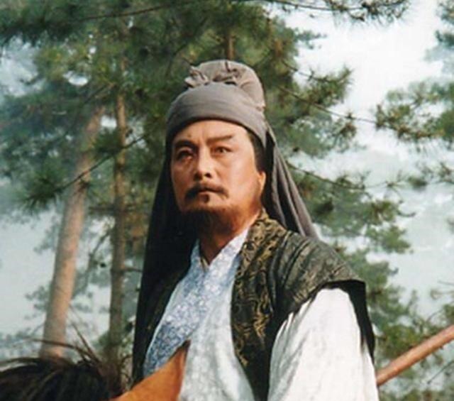 水浒传|在水浒传中武功高的三个人是谁一个神秘失踪,两个在战场上
