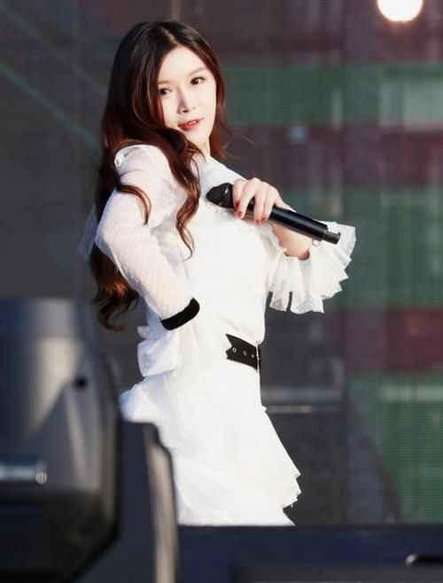 火箭少女|被《创造101》淘汰的她,如今成人生赢家,连火箭少女都望尘莫及