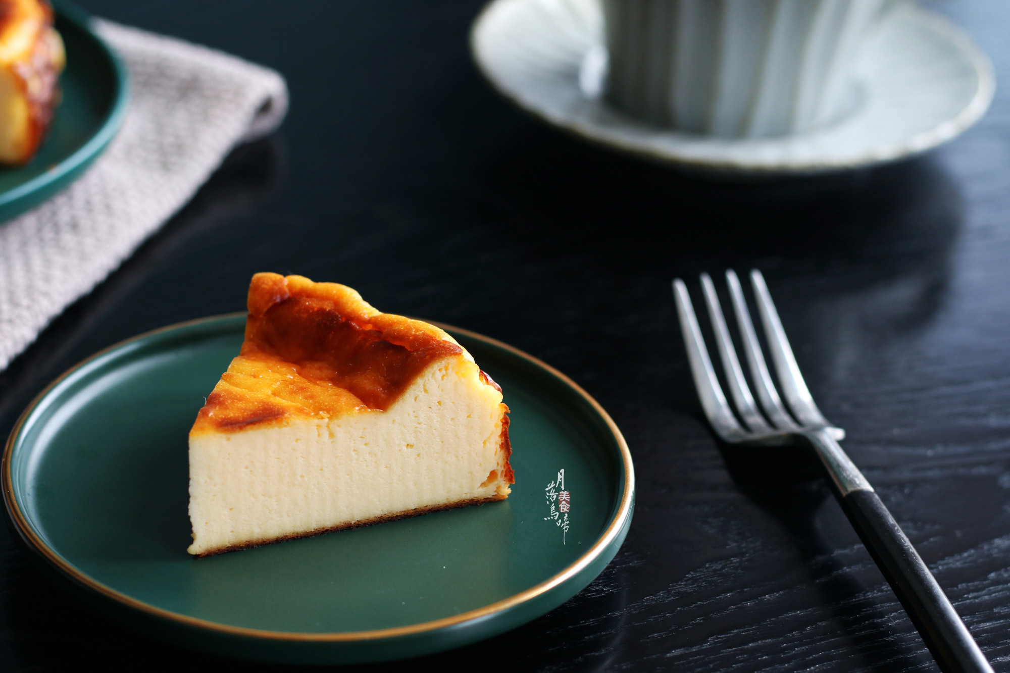 火遍全网的巴斯克蛋糕,终于拔草!原来这么简单,连面粉都不需要