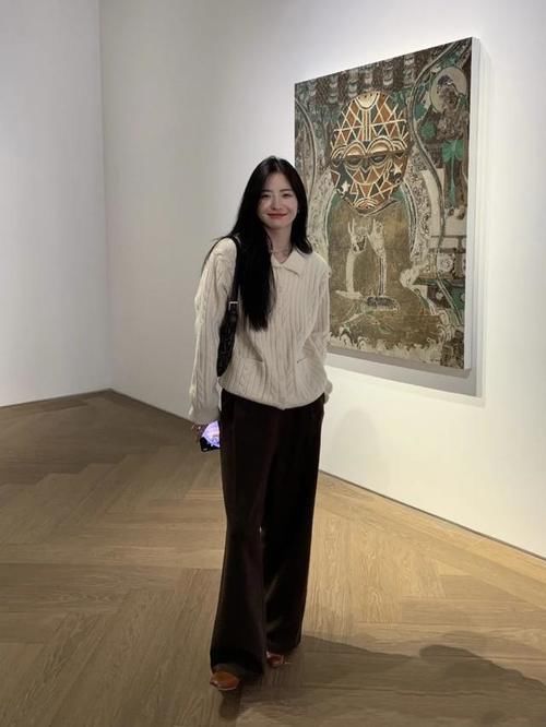 总愁穿衣没灵感?韩系穿搭了解一下，温柔与时髦并存！