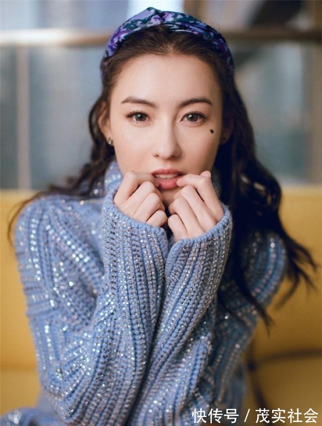 减龄 女人50岁后,别再剪短发了!今年流行这些发型,时髦减龄又气质