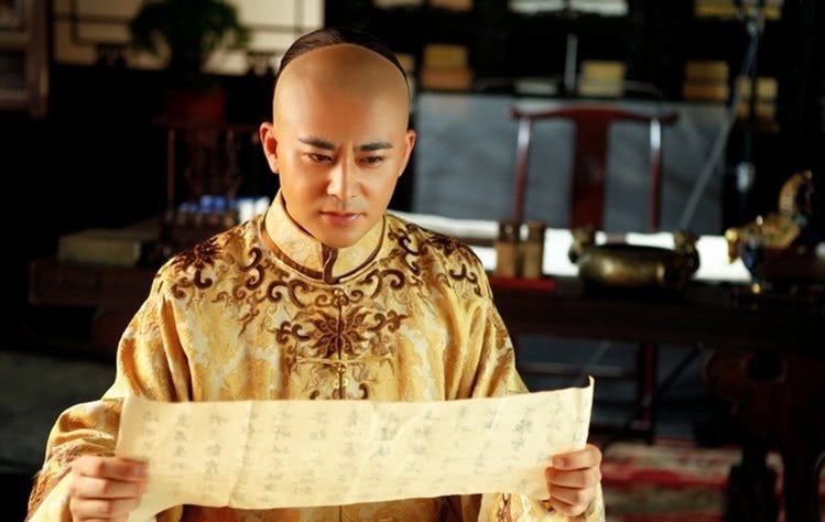 胤礽|胤禛抓周仪式上,拿着毛笔胡乱画了几下,康熙帝看后当场脸色骤变