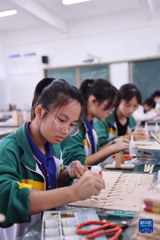 花样社团|海南万宁：花样社团丰富校园生活