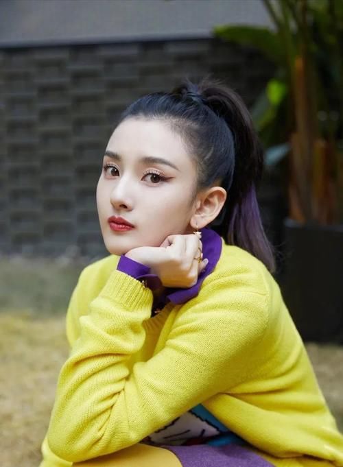 4种衬衫的搭配配色，让你美过整个春天，再不用羡慕别人穿衬衫好看了