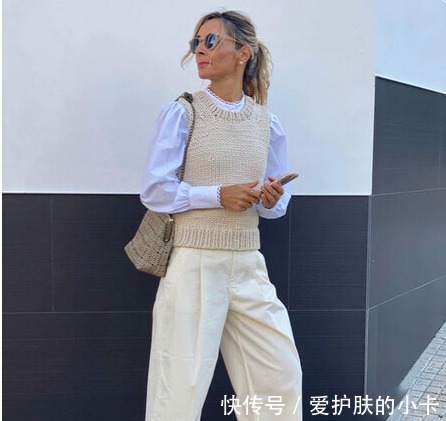 马甲|卫衣失宠了?2021秋冬流行穿“针织马甲”,单穿叠穿都美炸!
