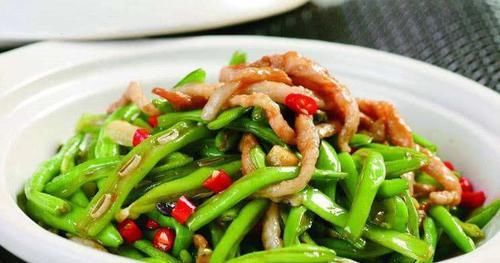 女性对自己好点，3种果蔬轮流换，整肠健胃，排毒抗衰，更年轻