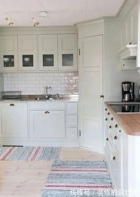 置物板|转角不打柜子,盖个1㎡杂物间,1个角落就能搞定你家杂物收纳难题