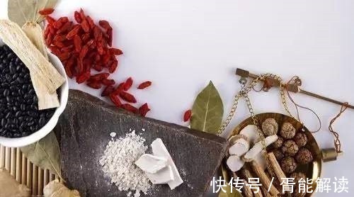 染发 古代没染发剂,女子如何将头发弄得乌黑亮丽?古人黑科技令人叹服