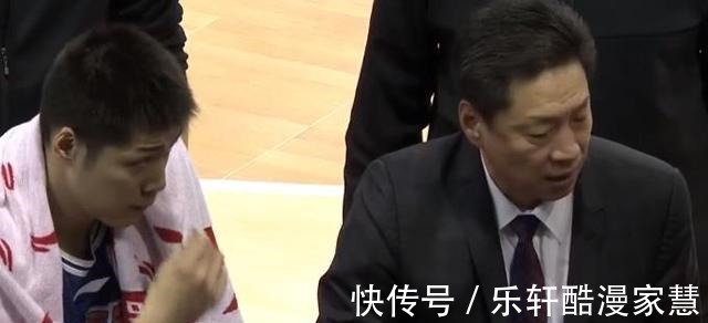 富兰克林|恭喜李春江!上海队喜迎26分大胜,6人得分上双,王哲林3分