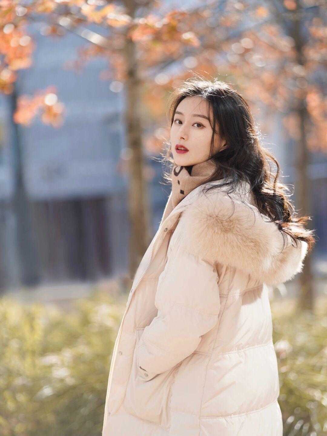 保暖|又一次被博主惊艳了,冬日穿搭简约大方,竟然那么迷人