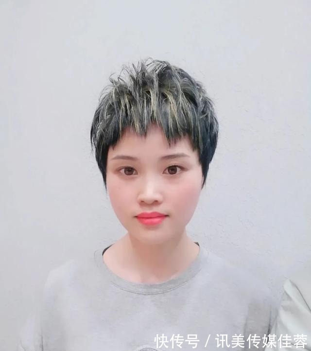 小卷 强烈推荐发型15款,又美又心动,看看你喜欢的是哪一款