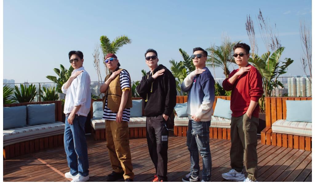 张智霖自曝与化妆师共事超30年,任达华成《大湾仔的夜》新店长?