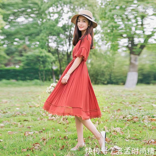 连衣裙|穿上修身连衣裙,美得像个小妖精