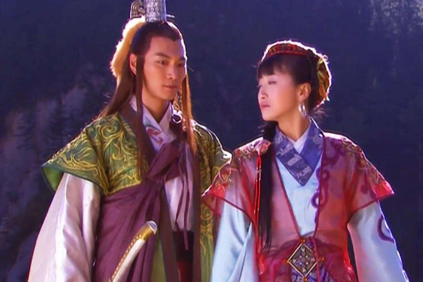 郭芙!神雕后传:郭靖被三大高手围攻致死,郭芙嫁给杨过为郭家保留血脉