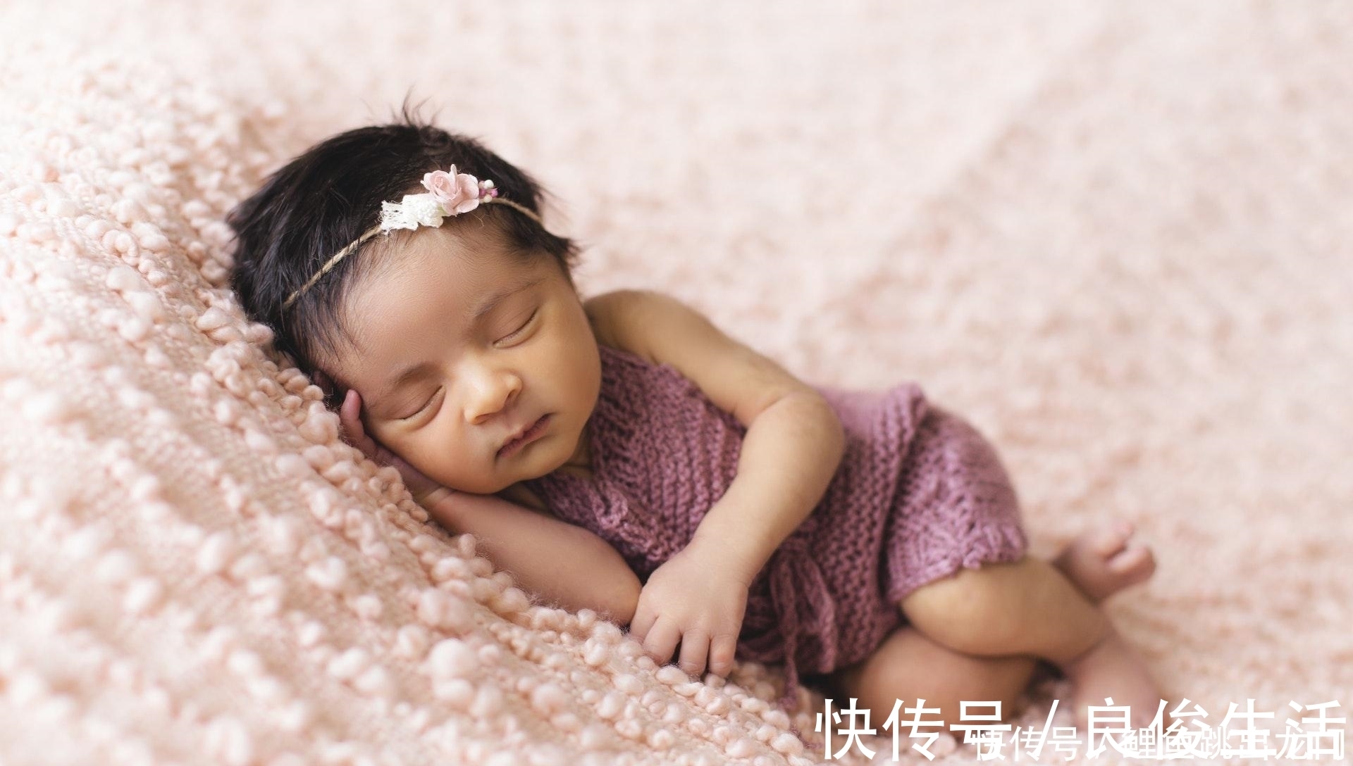 睡姿|宝宝月龄低于8个月,最好少用这几种睡姿,不然容易影响骨骼发育