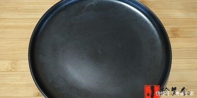 制作五香茶叶蛋有窍门,步骤详细,香味十足,一次能吃10个