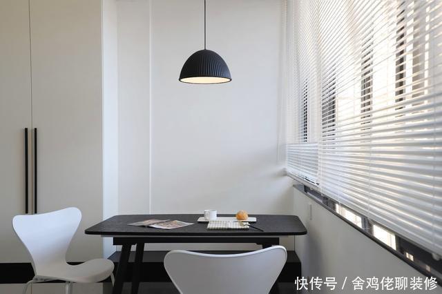 厨房|76㎡老破小,竟有4室1厅,可以住下一家五口,黑白灰简约实用